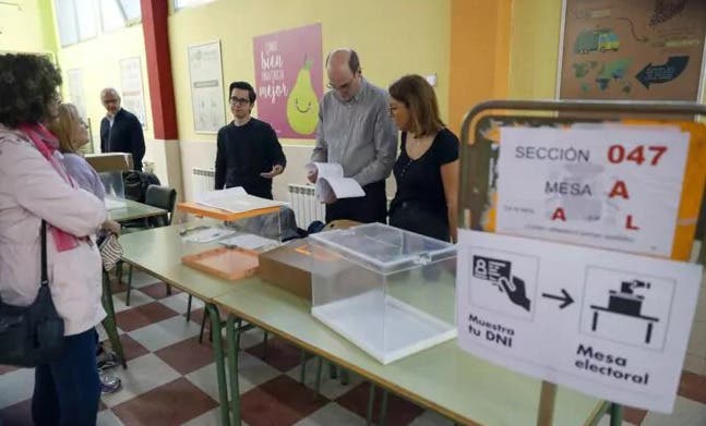 Pedro Sánchez adelanta las elecciones de julio en España tras el ascenso de los conservadores
