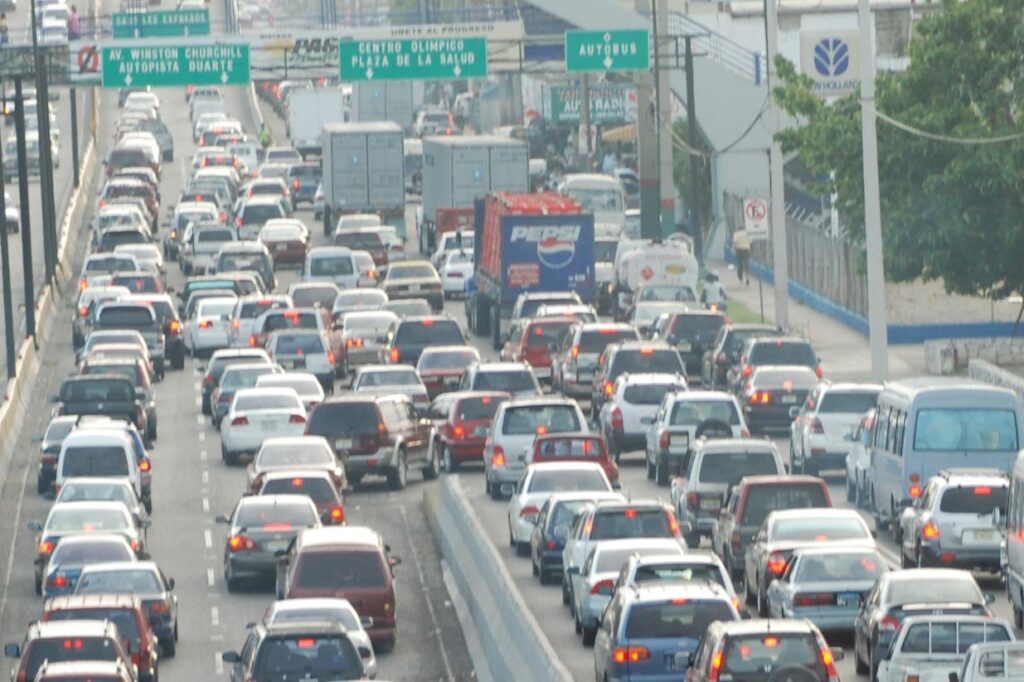 Imprudencias generan gran parte caos tránsito