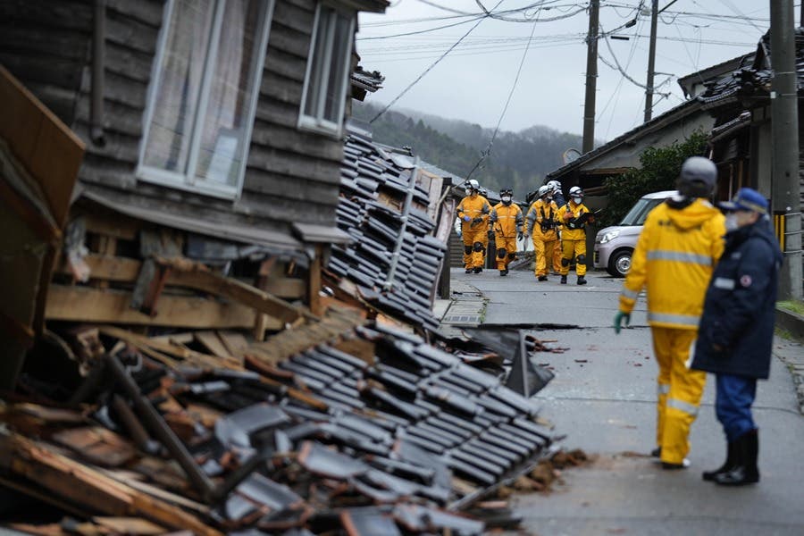 Elevan a 73 los muertos tras el terremoto en Japón