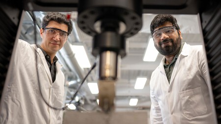 Reza Moini a la izquierda y Shashank Gupta a la derecha | Imagen: Universidad de Princeton