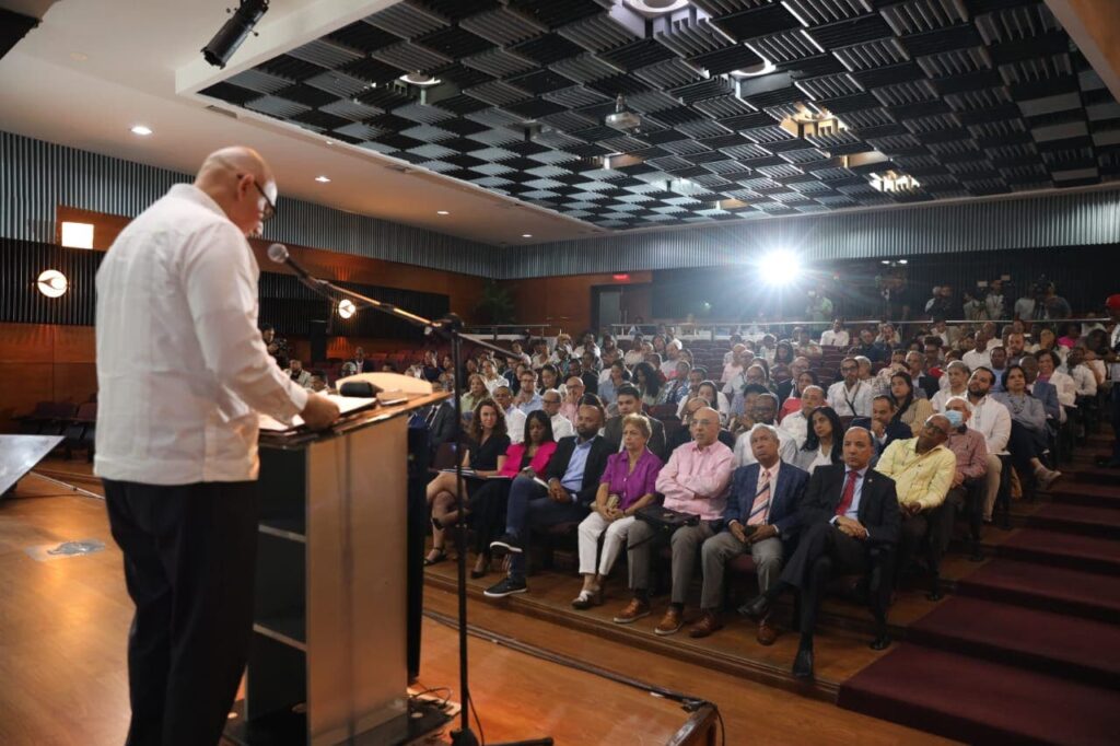 En RD, el compromiso con los valores democráticos ha disminuido, según encuesta