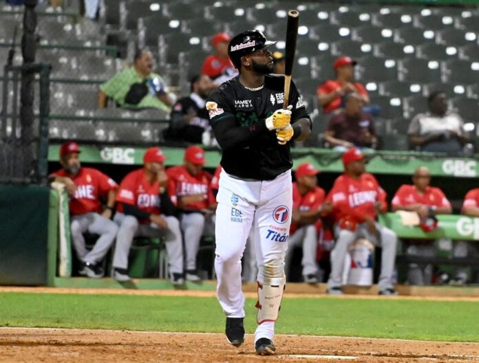 Sanó y Piña conducen triunfo de Estrellas sobre los Leones