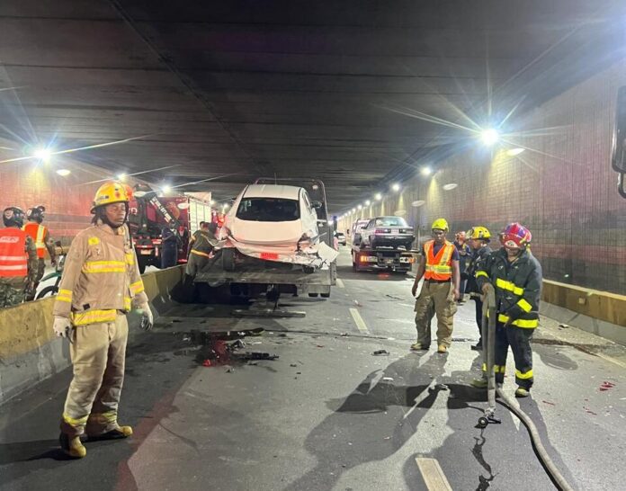 Bomberos y Digesett mitigan colisión vehicular que provocó fuga de gas, todo vuelve a la normalidad

