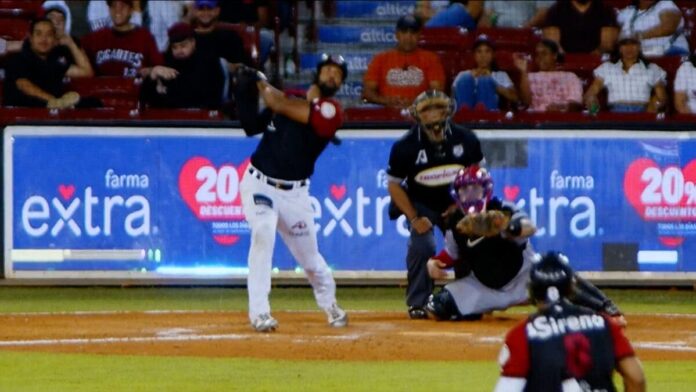 Gigantes extendieron la mala racha de Leones con una paliza