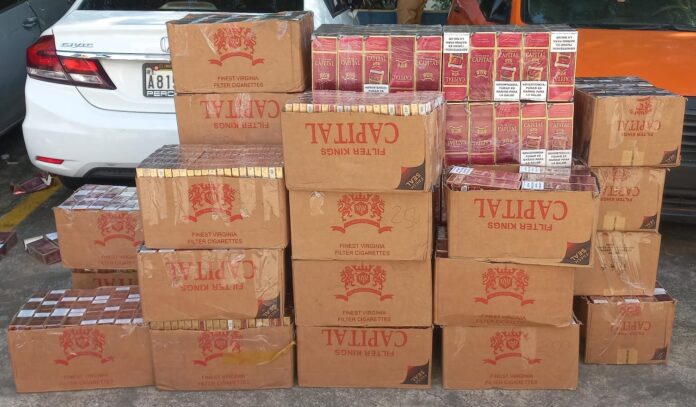 Apresan mujer con más de 8 mil cajetillas de cigarrillos