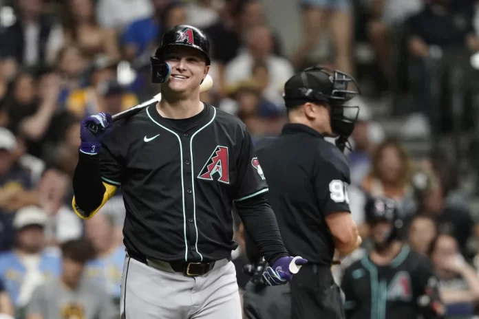 Joc Pederson y los Rangers de Texas terminan acuerdo por dos años