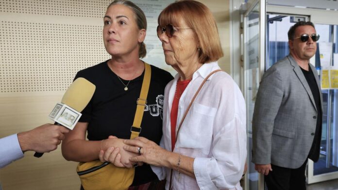 Caroline Darian y su madre, Gisèle Pelicot, el pasado verano en los juzgados de Aviñón.