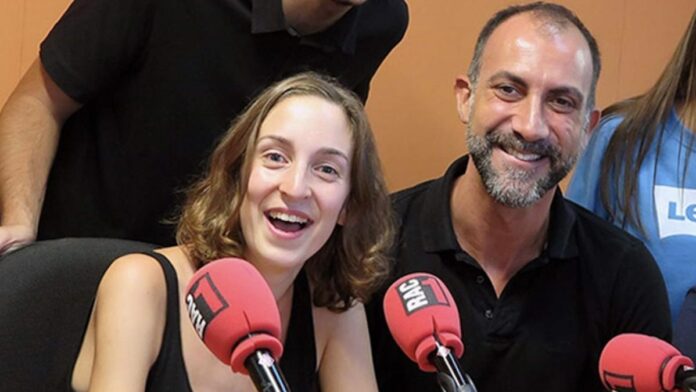 La humorista Ana Polo, junto a Quim Morales en Rac1.