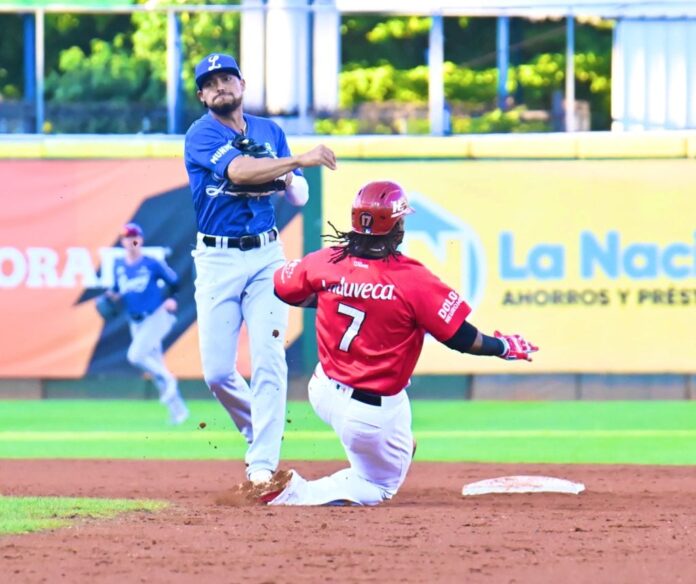 Así fue como el Licey venció al Escogido y se posicionó en la cima del Round Robin