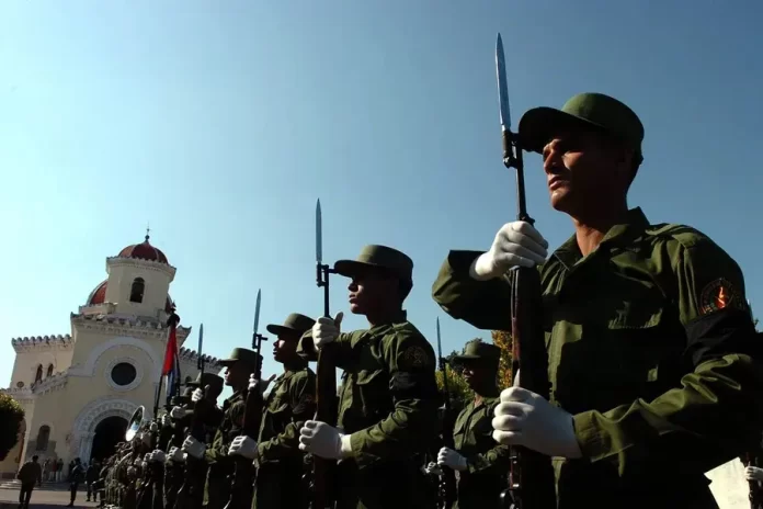 Cuba declara muertos a los trece militares desaparecidos en una explosión de un almacén de armas