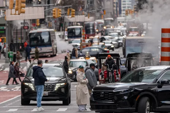 Nueva York estrena un polémico peaje para entrar en el centro de Manhattan